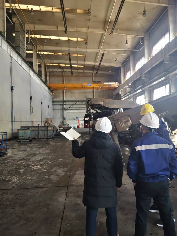 2022年1月-10月北京诚志北分智能化事业部刘总参加智能清洗喷涂现场交流