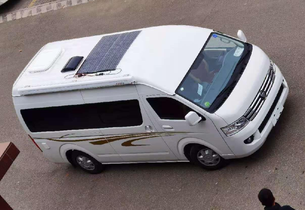诚志牌高顶G9国六自动档房车